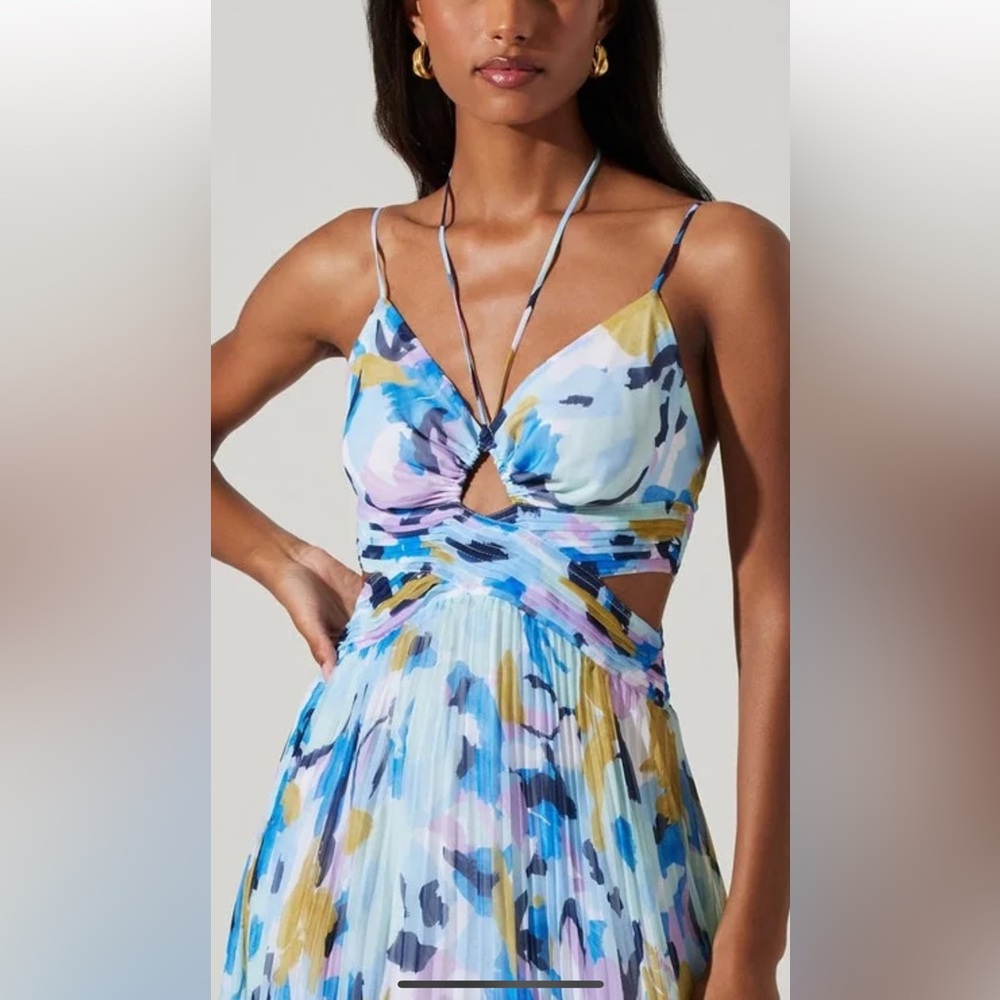 ASTR Elegant Floral Multicolor Maxi Dress - size large